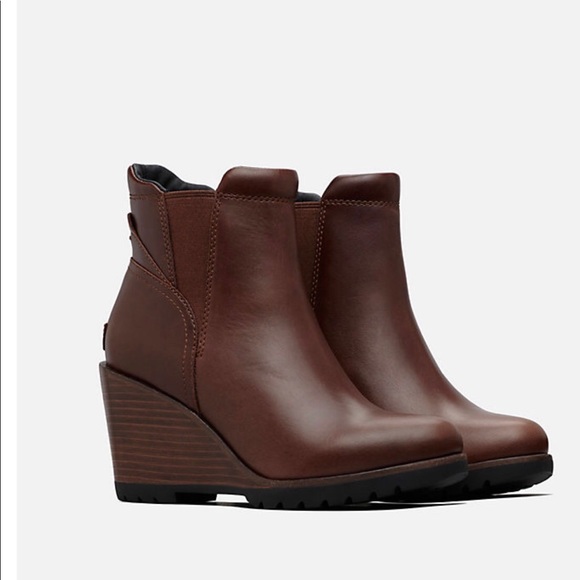 Sorel Shoes - Woman’s after hours Chelsea Sorel wedge bootie
